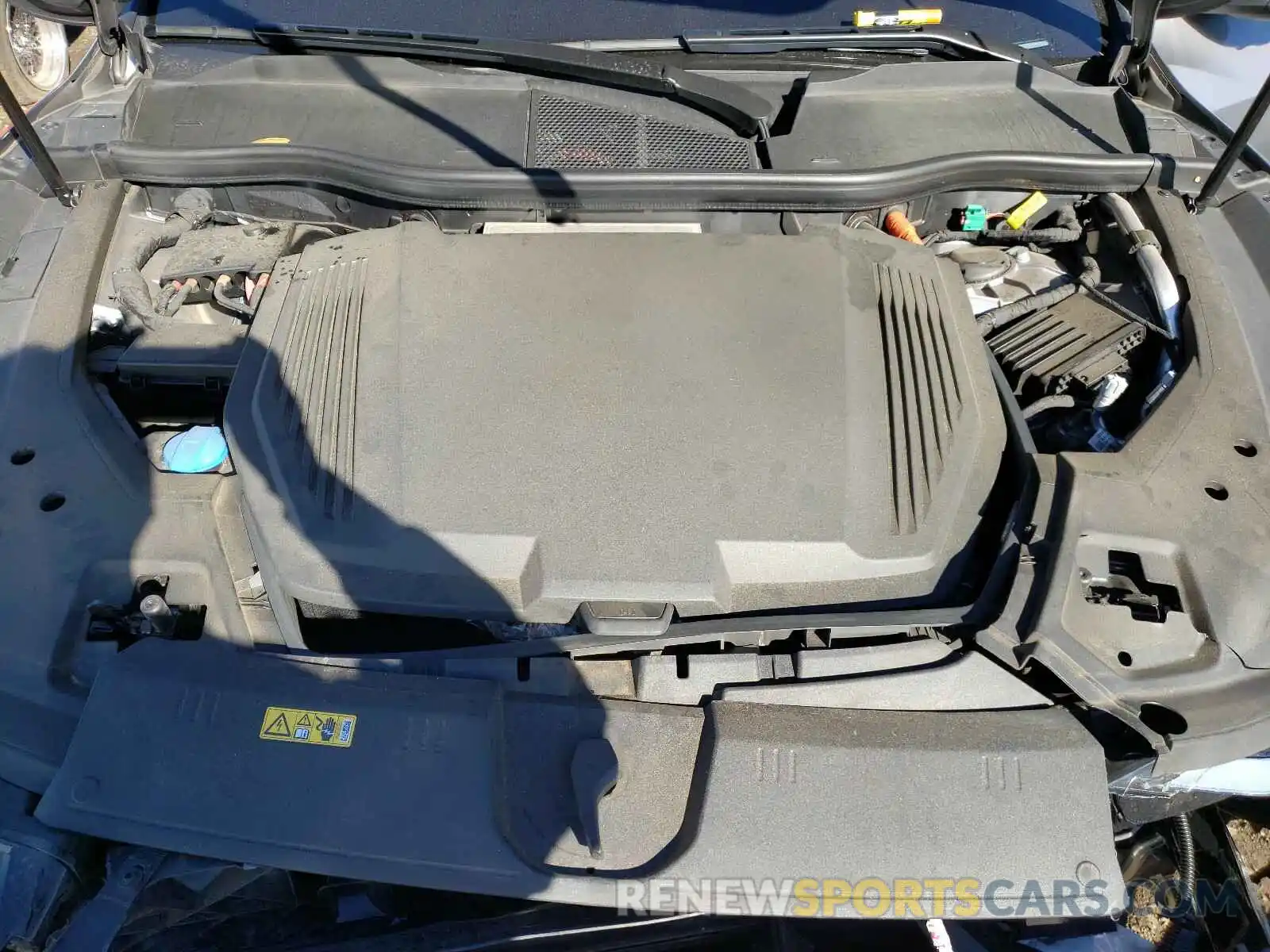 7 Photograph of a damaged car WA1LAAGEXKB007816 AUDI E-TRON 2019