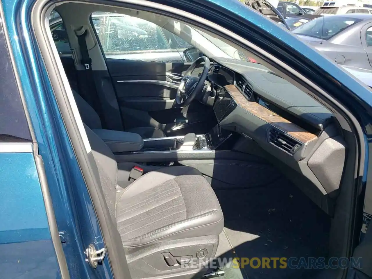 5 Photograph of a damaged car WA1LABGE2KB012000 AUDI E-TRON 2019