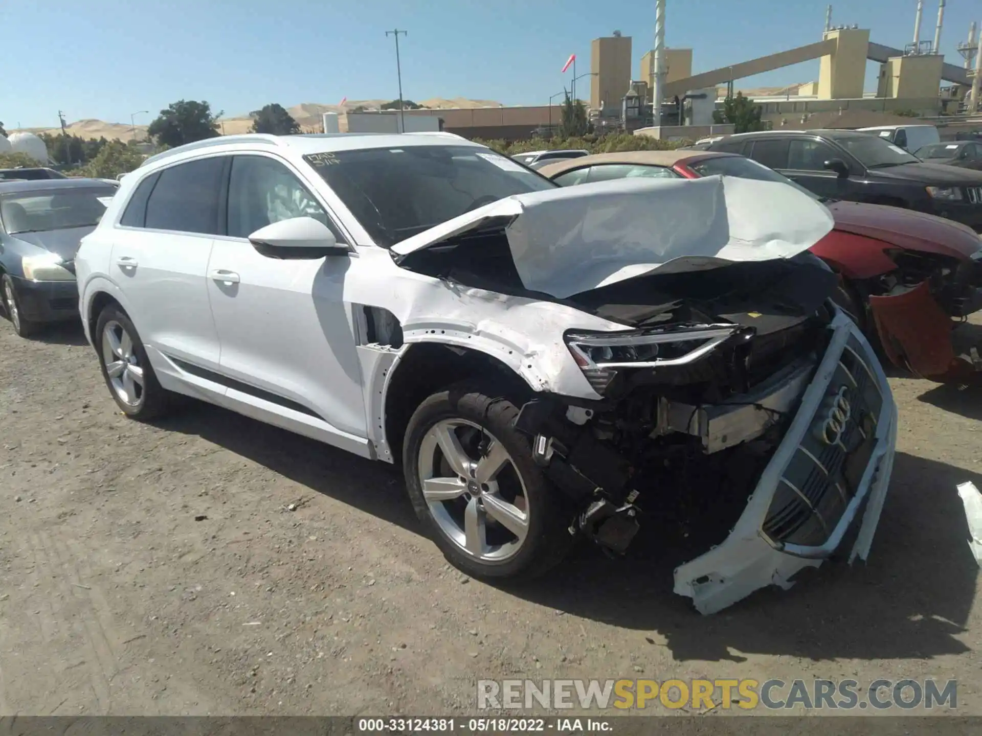 1 Photograph of a damaged car WA1LABGE2KB014779 AUDI E-TRON 2019