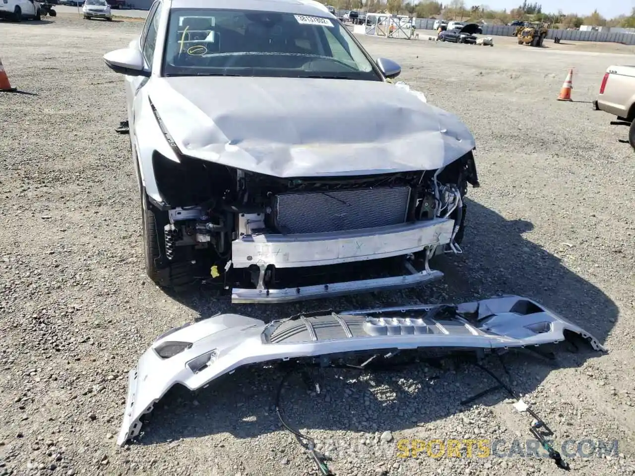 9 Photograph of a damaged car WA1LABGE4KB011530 AUDI E-TRON 2019