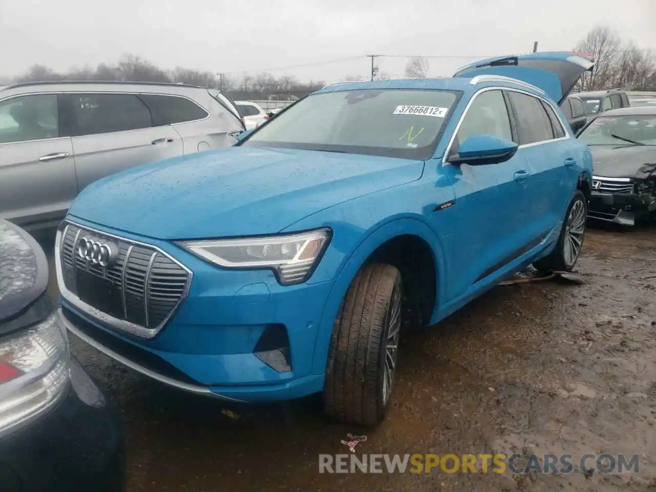 2 Фотография поврежденного автомобиля WA1VAAGE0KB022155 AUDI E-TRON 2019