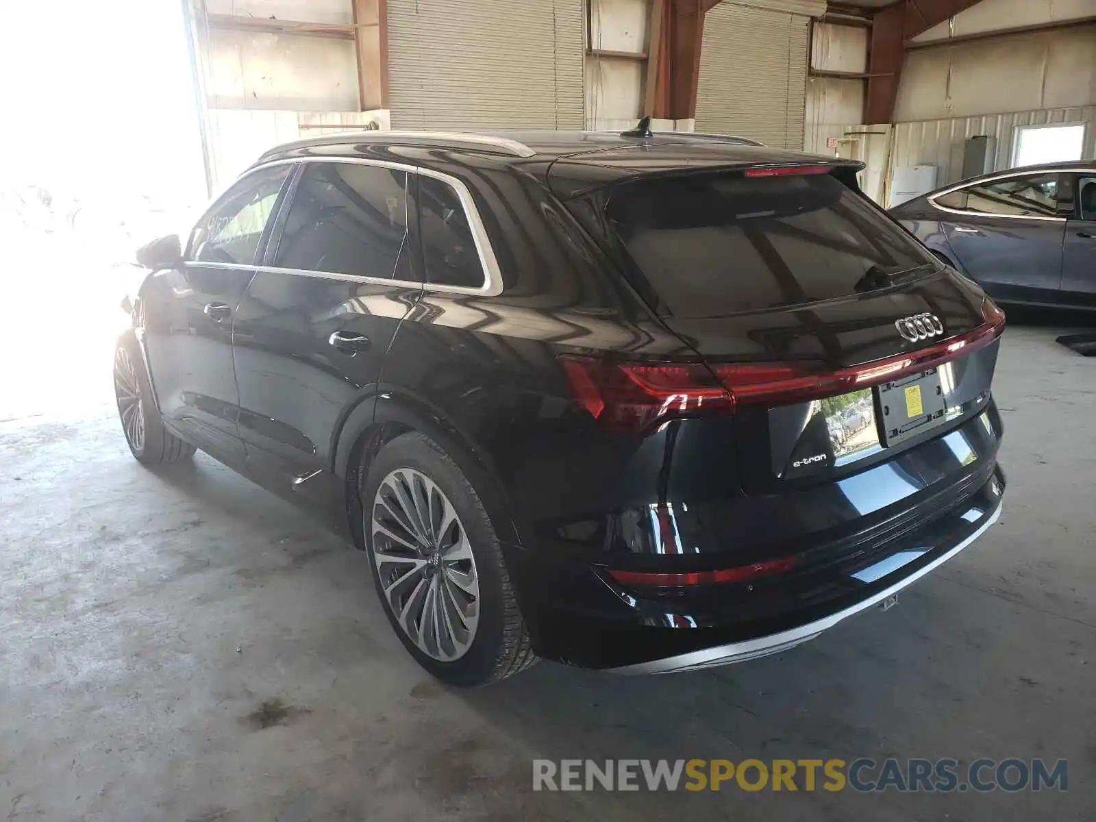 3 Фотография поврежденного автомобиля WA1VAAGE1KB017997 AUDI E-TRON 2019