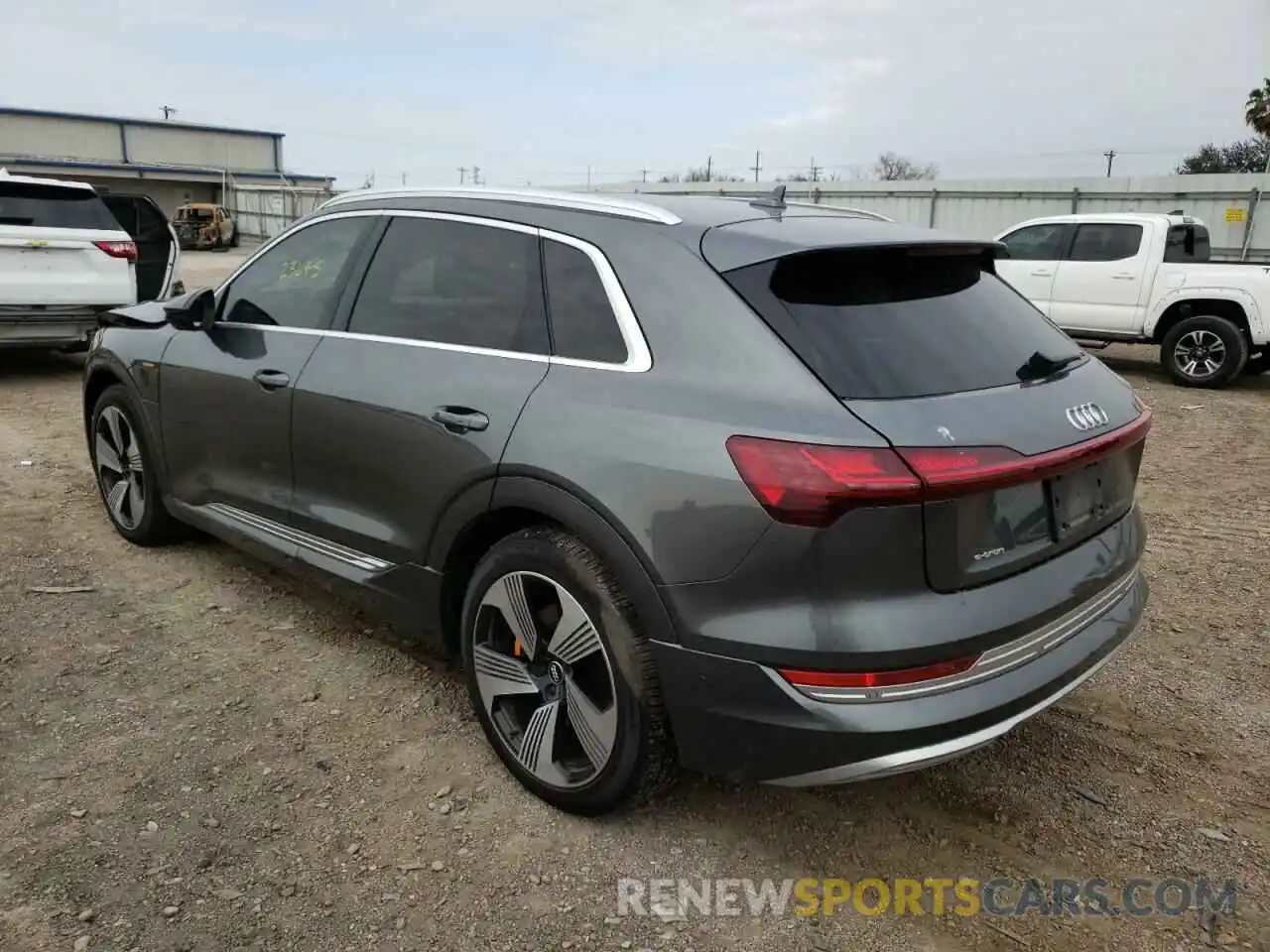 3 Фотография поврежденного автомобиля WA1VAAGE4KB007206 AUDI E-TRON 2019