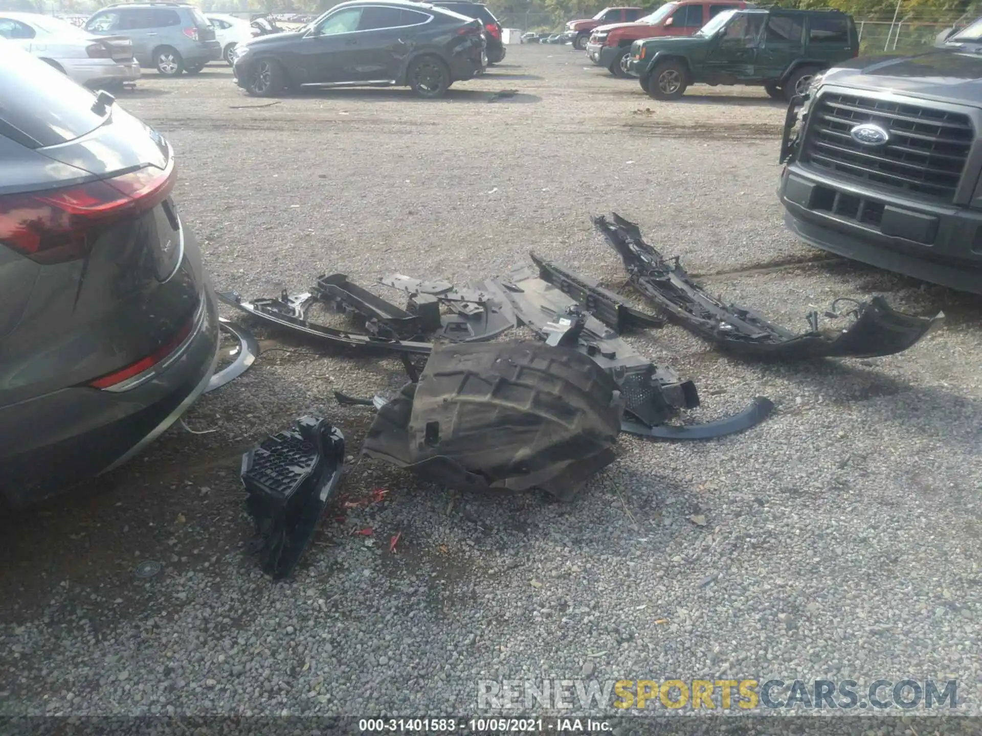 12 Photograph of a damaged car WA1VAAGE6KB007465 AUDI E-TRON 2019