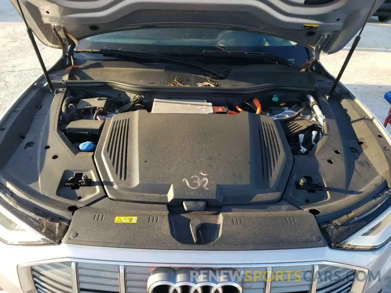 7 Photograph of a damaged car WA1VAAGE7KB023593 AUDI E-TRON 2019