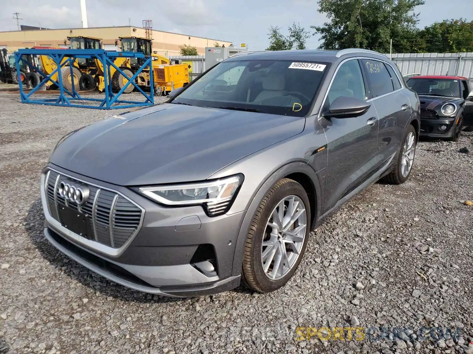 2 Фотография поврежденного автомобиля WA1VAAGE8KB014594 AUDI E-TRON 2019