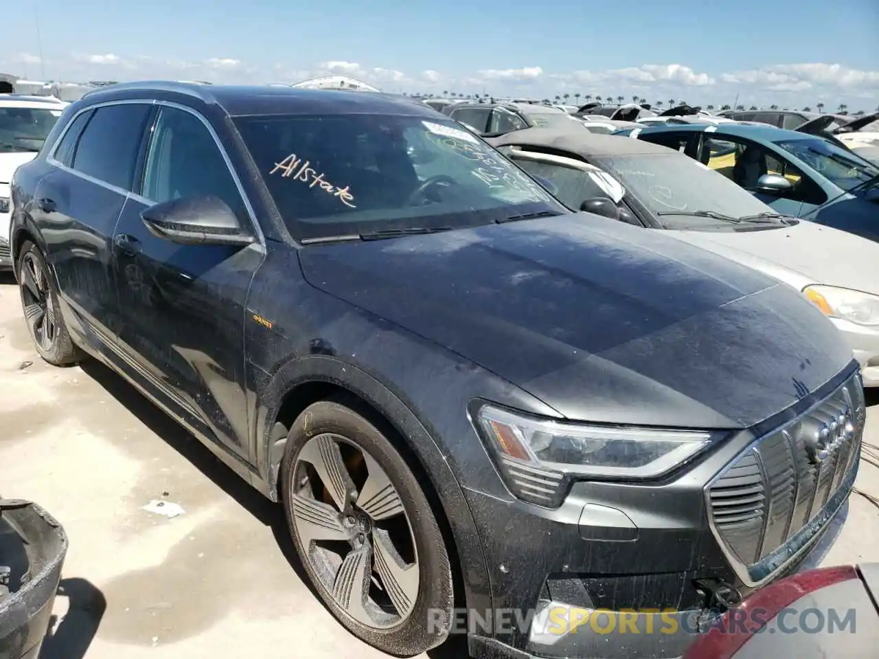 1 Photograph of a damaged car WA1VAAGEXKB007114 AUDI E-TRON 2019