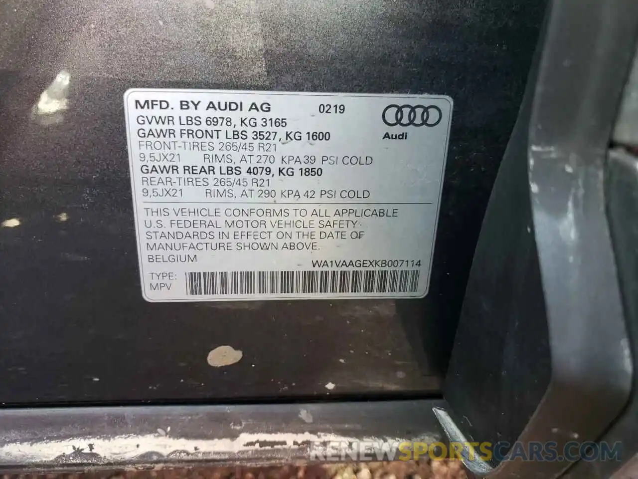 10 Photograph of a damaged car WA1VAAGEXKB007114 AUDI E-TRON 2019