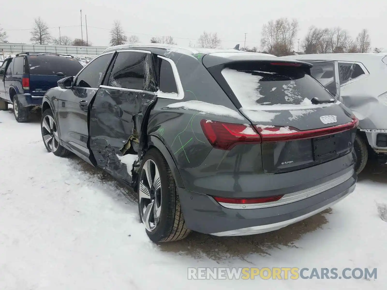 3 Photograph of a damaged car WA1VAAGEXKB007338 AUDI E-TRON 2019