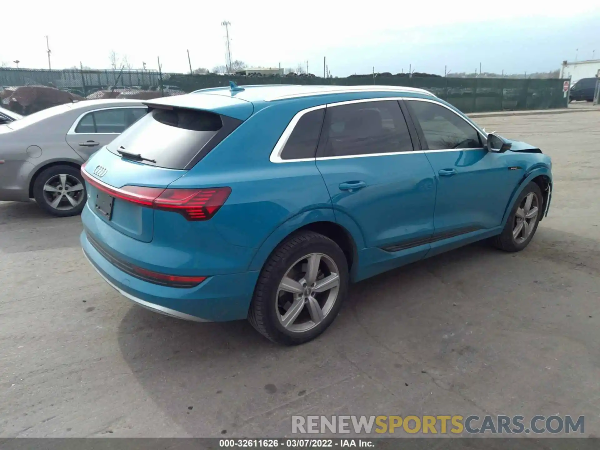 4 Фотография поврежденного автомобиля WA1VABGE0KB013882 AUDI E-TRON 2019