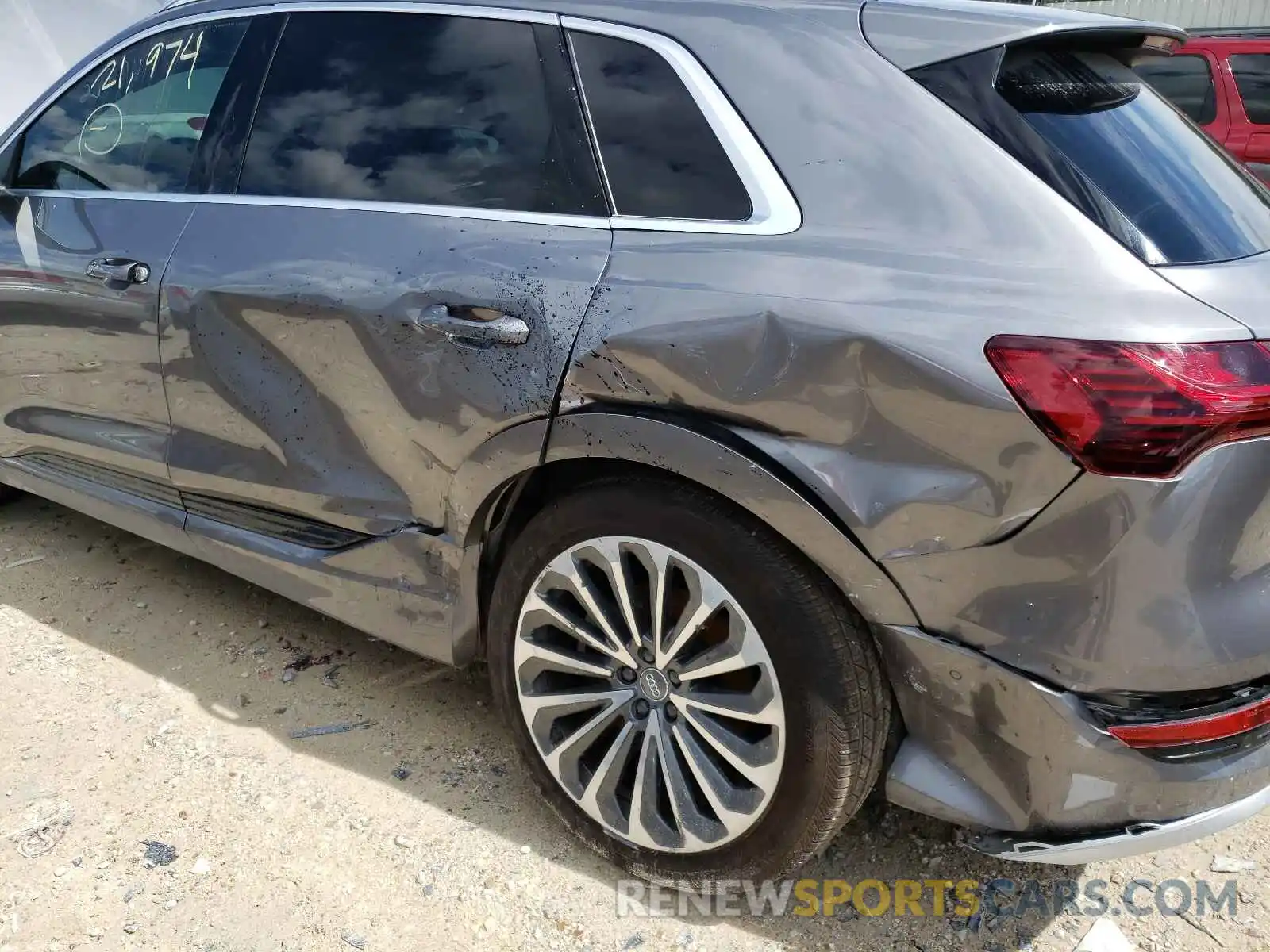 9 Photograph of a damaged car WA1VABGE0KB017754 AUDI E-TRON 2019