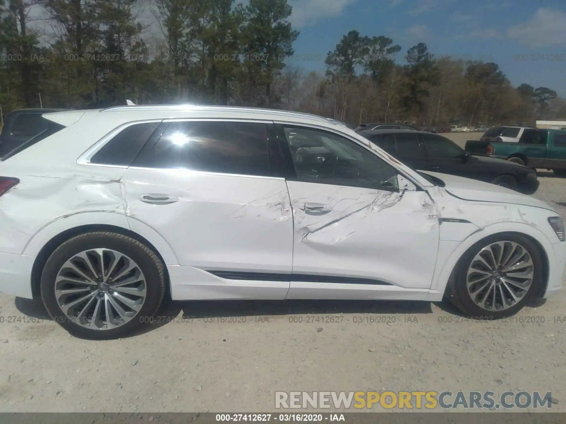 6 Photograph of a damaged car WA1VABGE1KB019030 AUDI E-TRON 2019