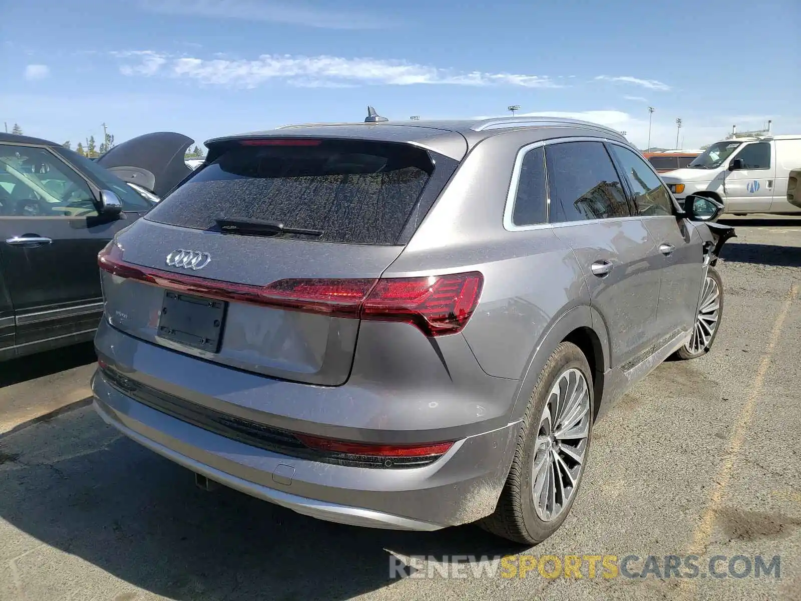 4 Фотография поврежденного автомобиля WA1VABGE1KB023885 AUDI E-TRON 2019