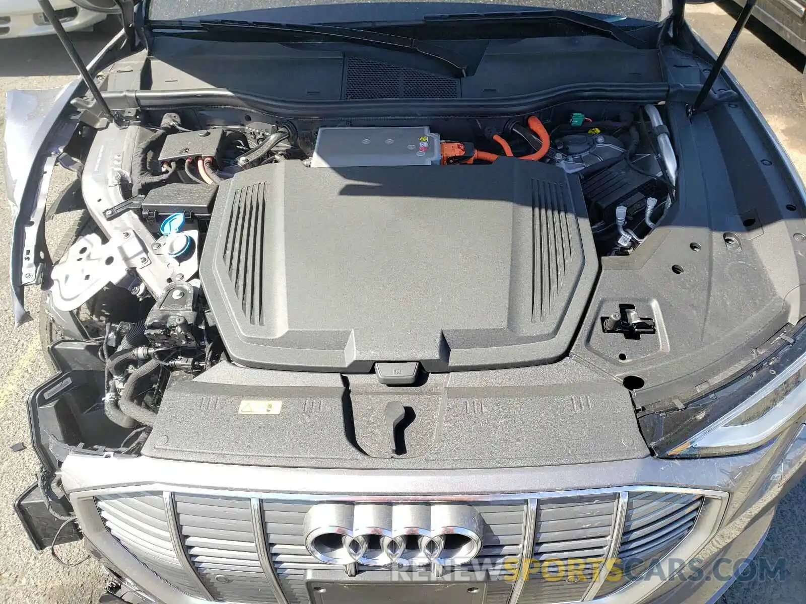 7 Photograph of a damaged car WA1VABGE1KB023885 AUDI E-TRON 2019