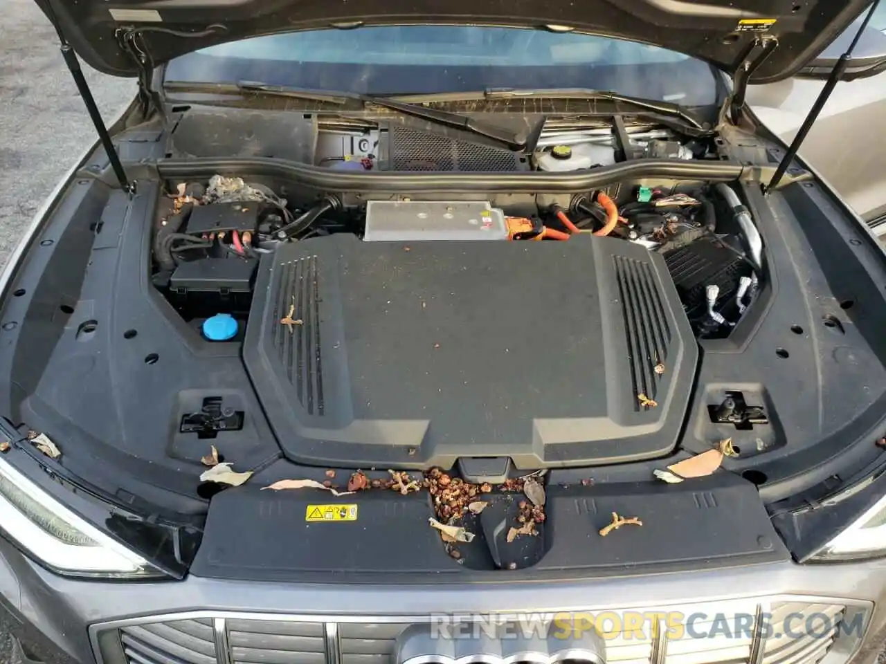 7 Photograph of a damaged car WA1VABGE4KB022620 AUDI E-TRON 2019