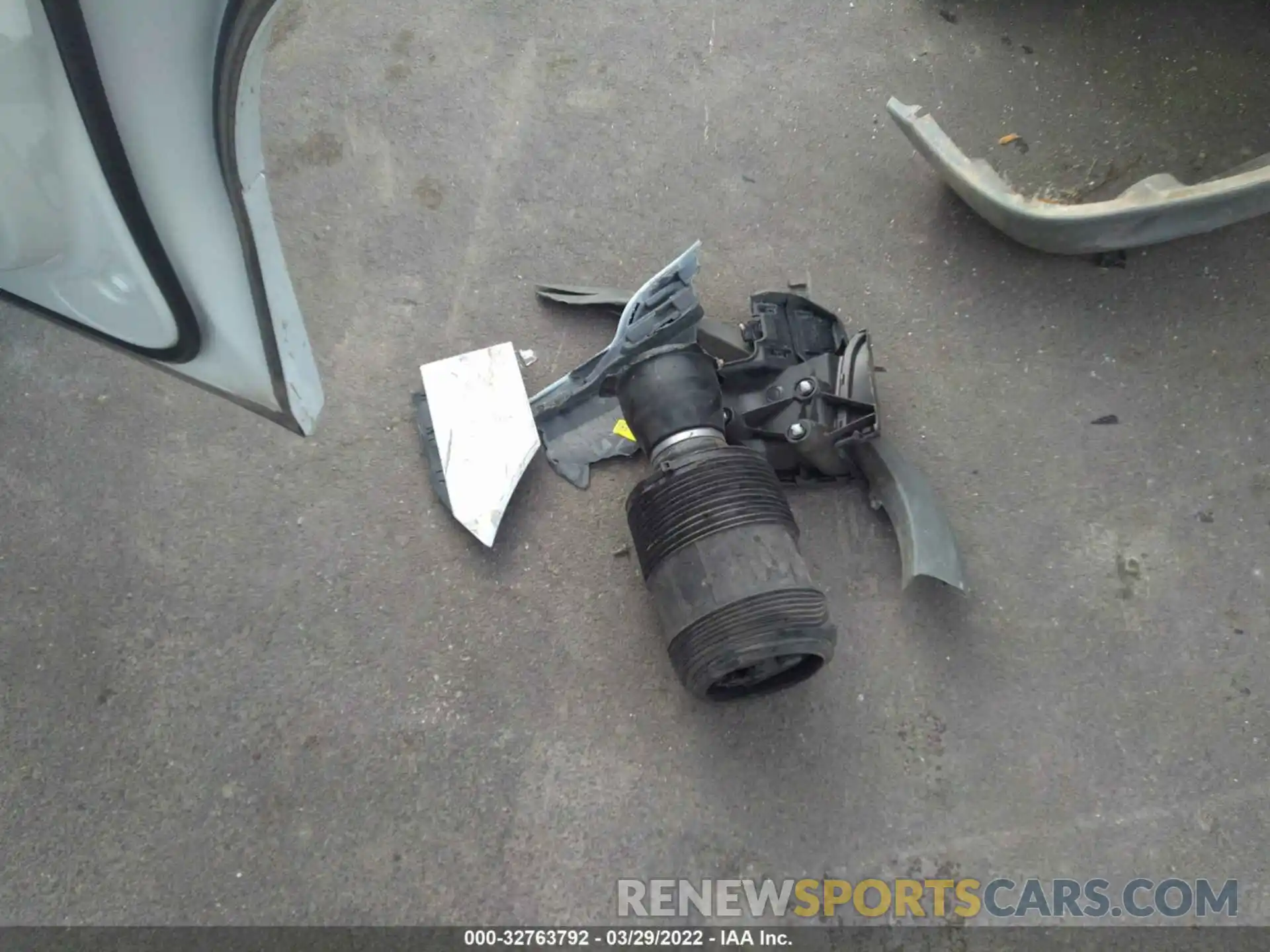 12 Photograph of a damaged car WA1VABGE5KB024246 AUDI E-TRON 2019