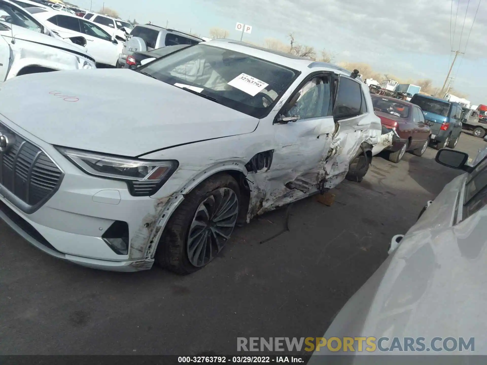 6 Photograph of a damaged car WA1VABGE5KB024246 AUDI E-TRON 2019