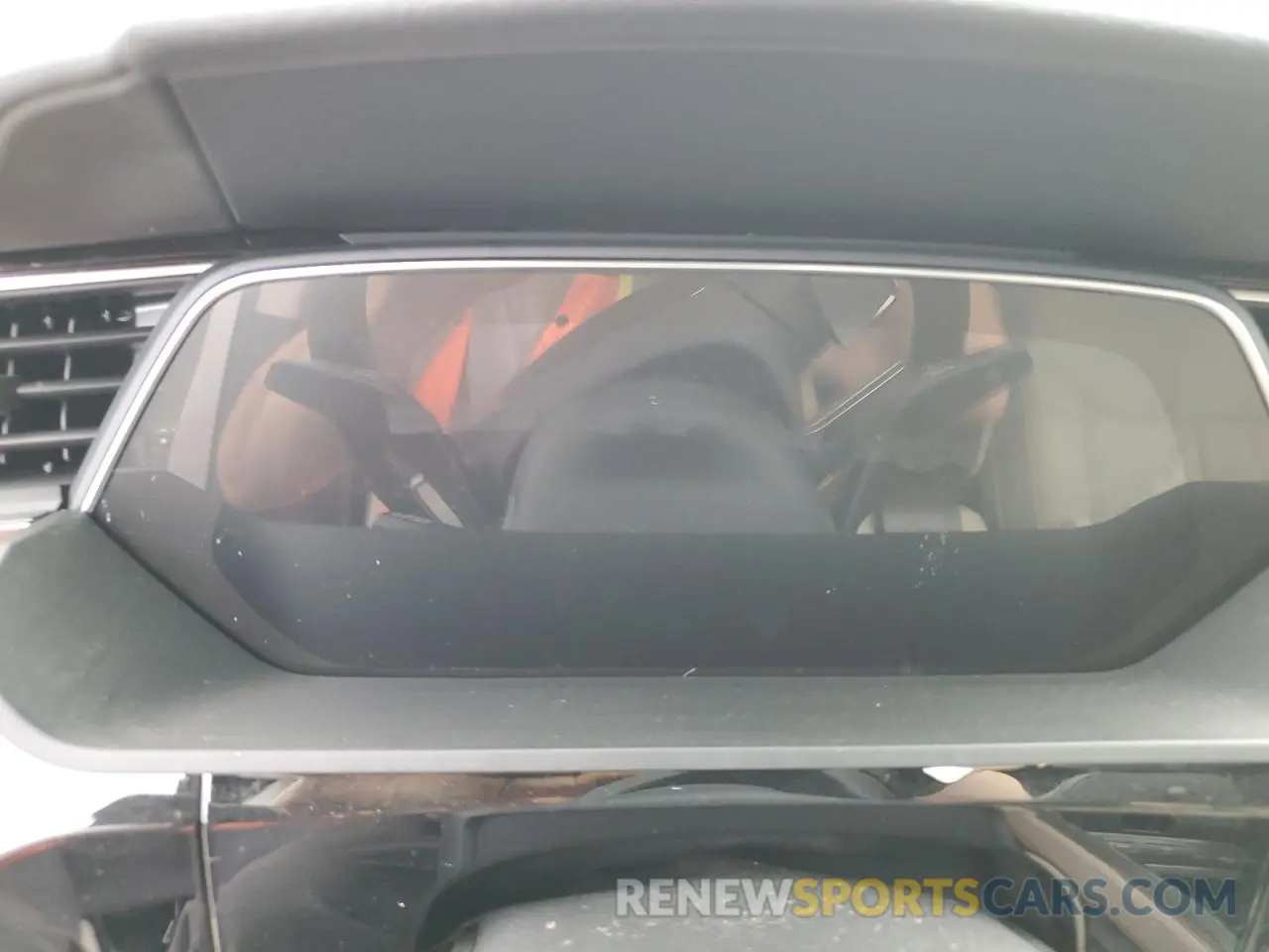 8 Photograph of a damaged car WA1VABGE7KB013572 AUDI E-TRON 2019