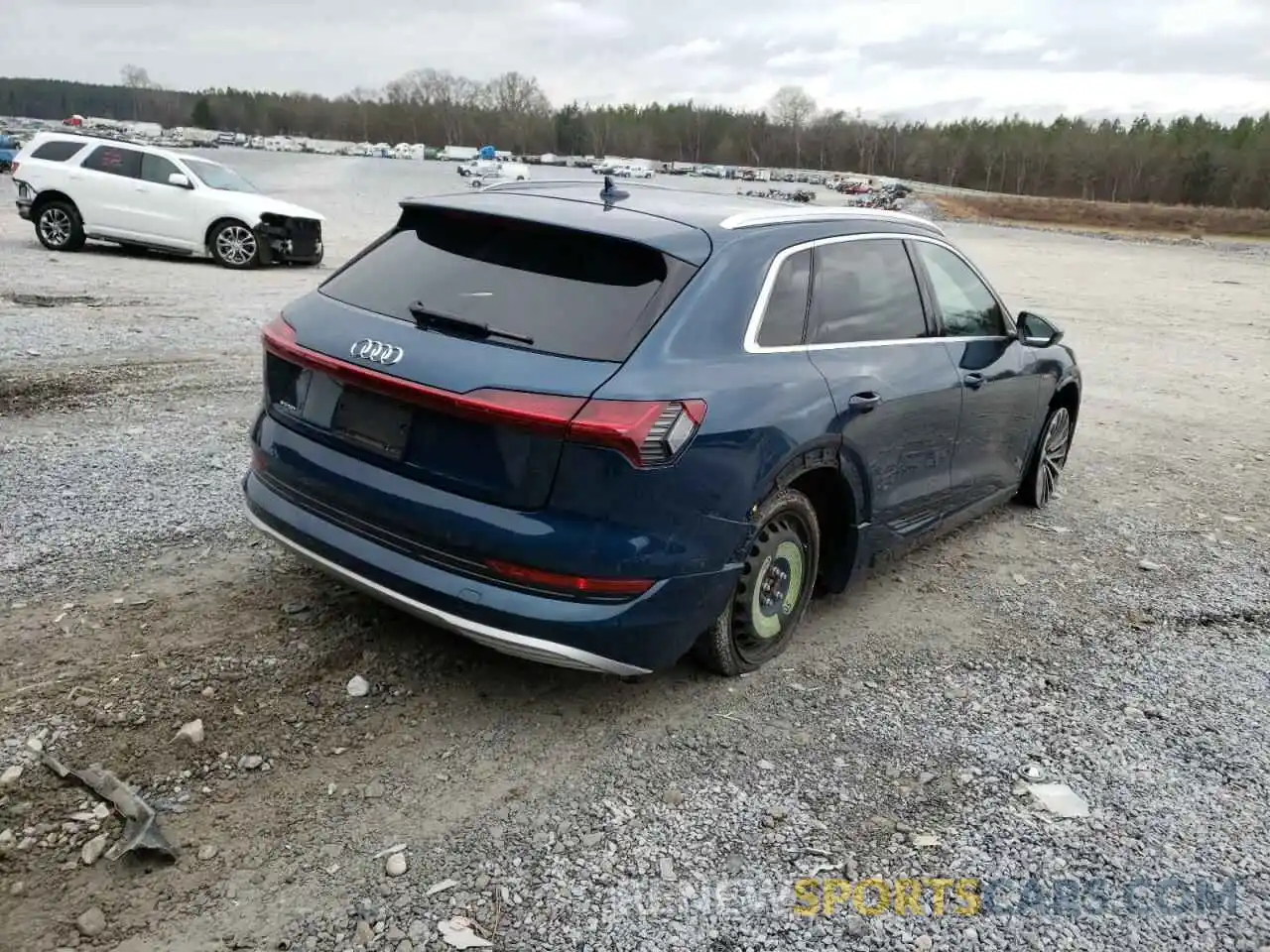 4 Фотография поврежденного автомобиля WA1VABGE8KB013239 AUDI E-TRON 2019