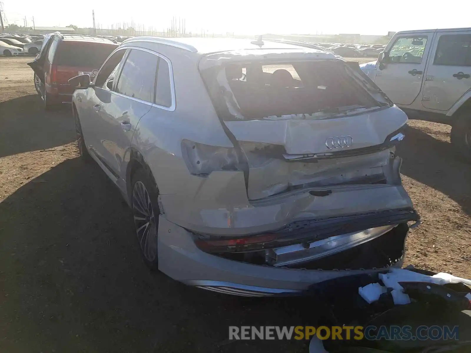 3 Photograph of a damaged car WA1VABGEXKB012173 AUDI E-TRON 2019