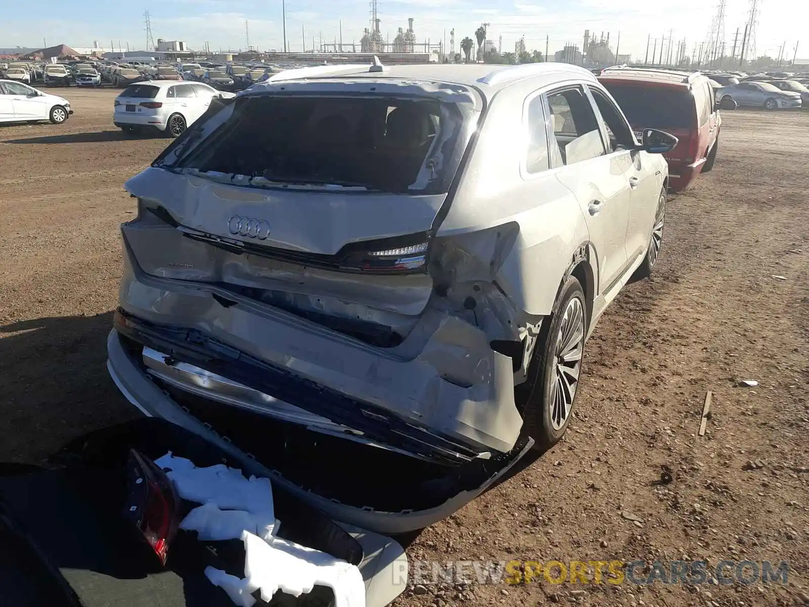 4 Photograph of a damaged car WA1VABGEXKB012173 AUDI E-TRON 2019