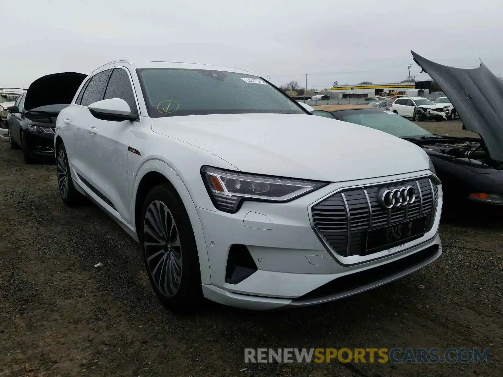 1 Фотография поврежденного автомобиля WA1VABGEXKB018863 AUDI E-TRON 2019