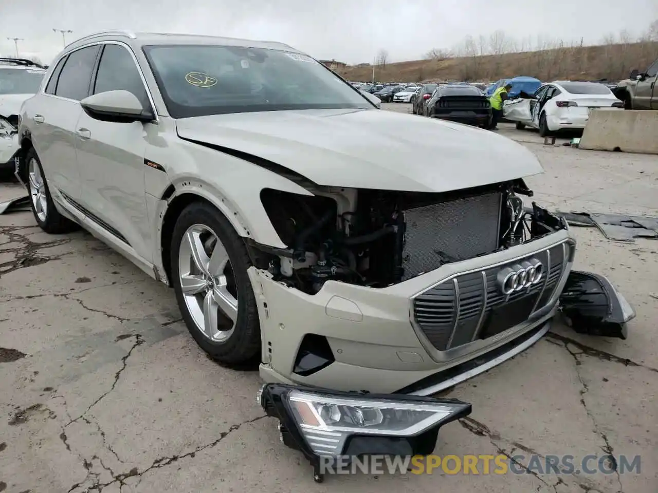 1 Photograph of a damaged car WA1VABGEXKB021360 AUDI E-TRON 2019