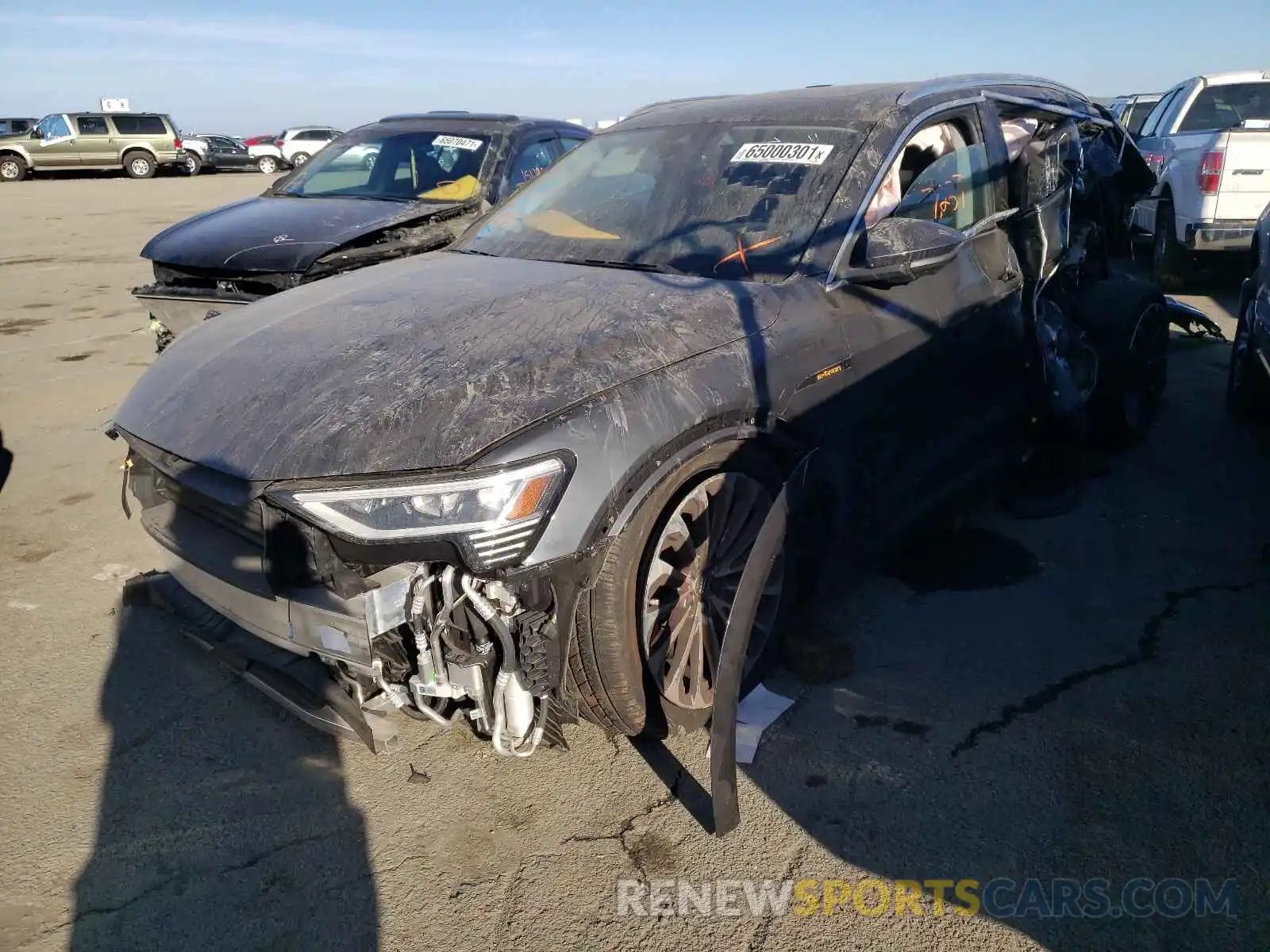 2 Photograph of a damaged car WA1VABGEXKB024744 AUDI E-TRON 2019