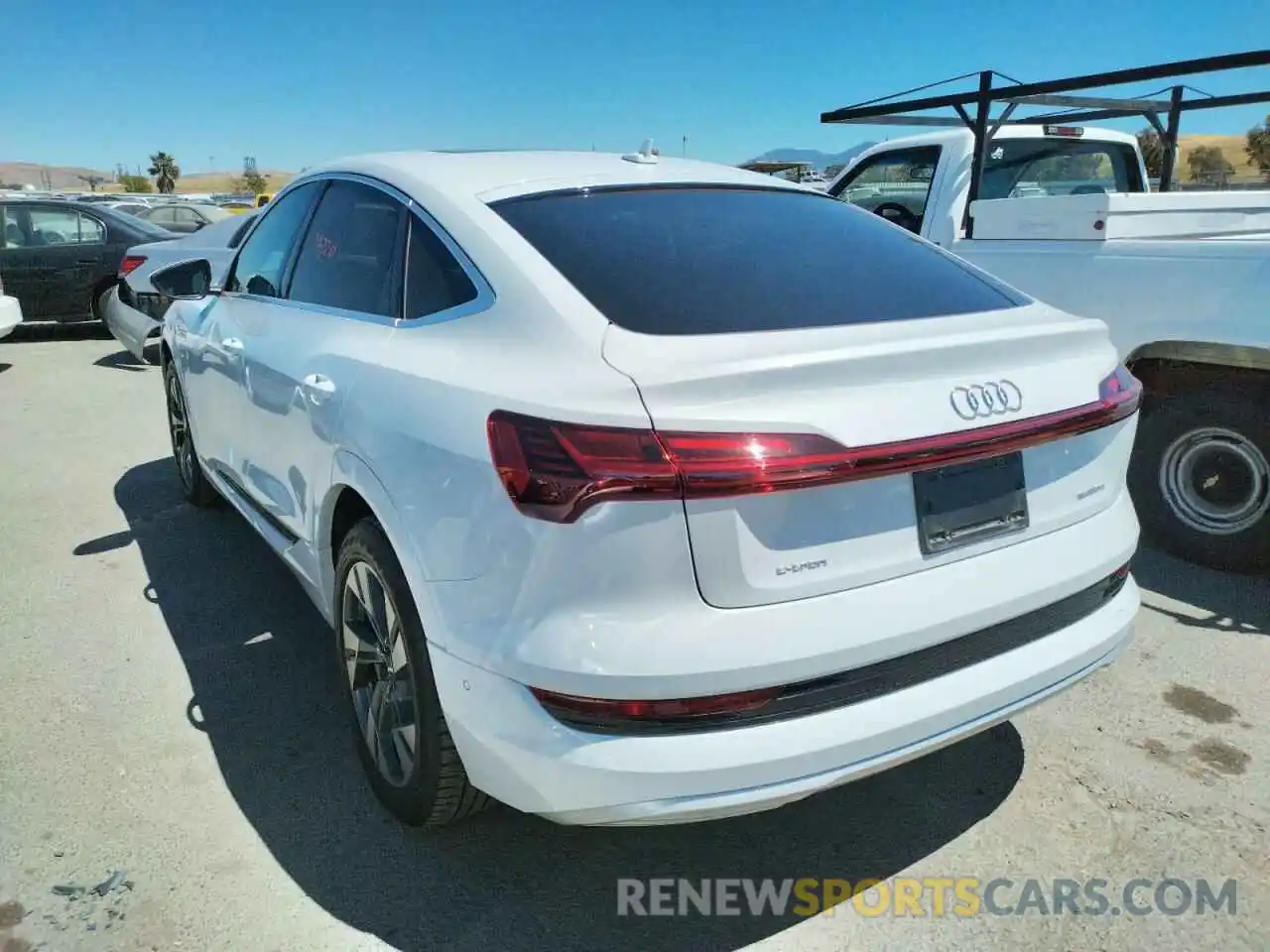 3 Photograph of a damaged car WA12ABGE6LB032103 AUDI E-TRON 2020