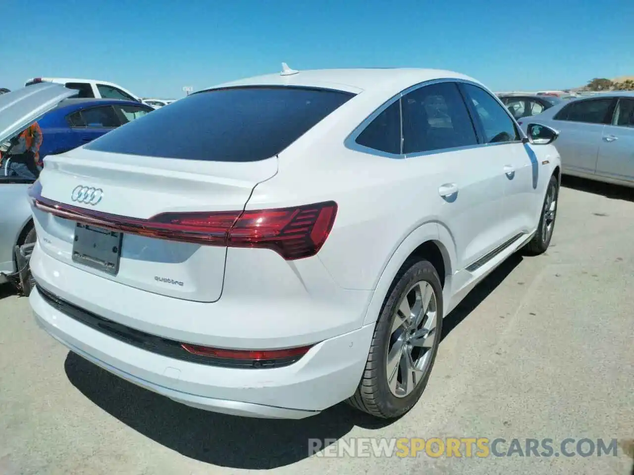 4 Photograph of a damaged car WA12ABGE6LB032103 AUDI E-TRON 2020