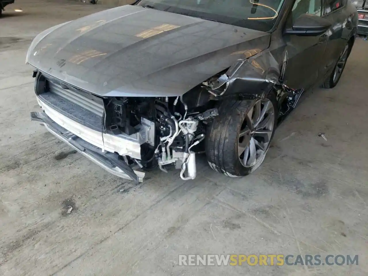 9 Photograph of a damaged car WA12AAGE0MB003823 AUDI E-TRON 2021