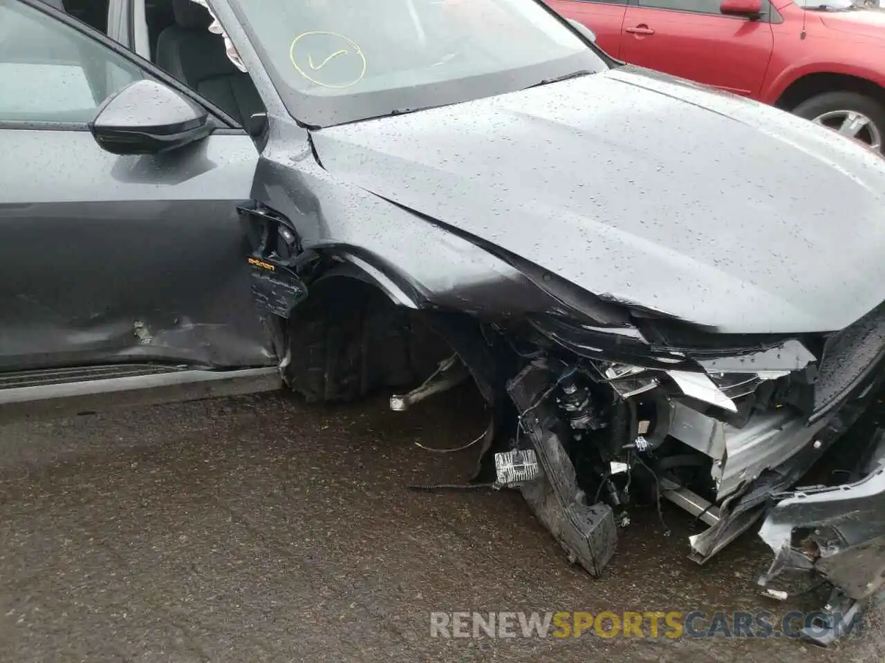 9 Photograph of a damaged car WA12AAGE0MB013820 AUDI E-TRON 2021