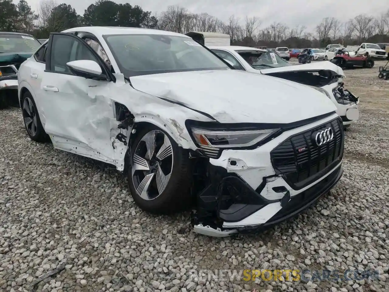 1 Photograph of a damaged car WA13AAGE1MB007898 AUDI E-TRON 2021