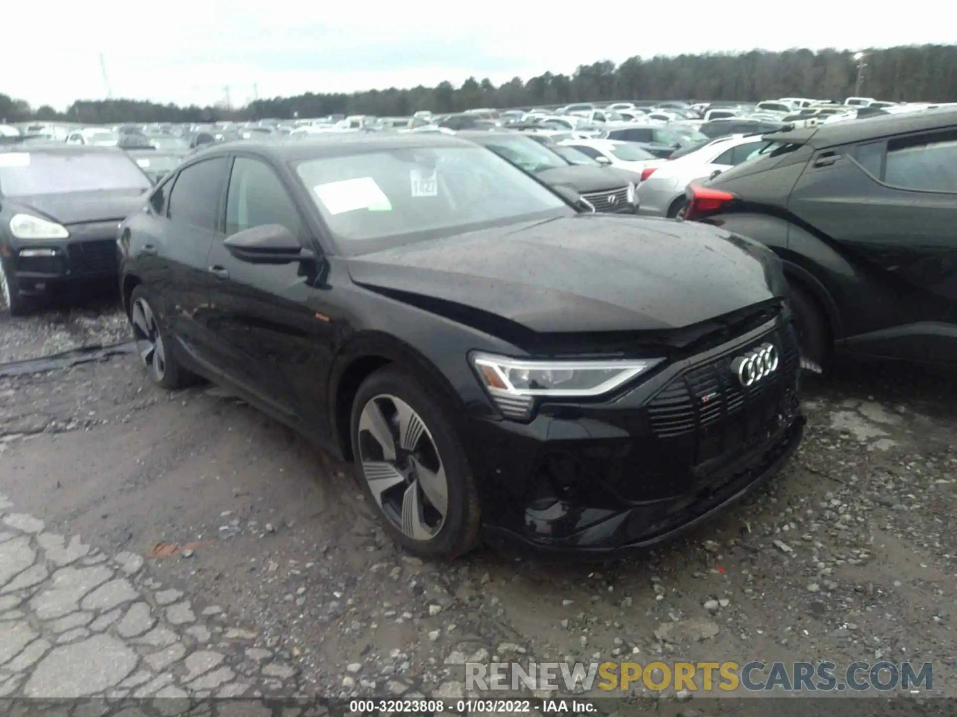 1 Photograph of a damaged car WA13AAGE8MB018932 AUDI E-TRON 2021