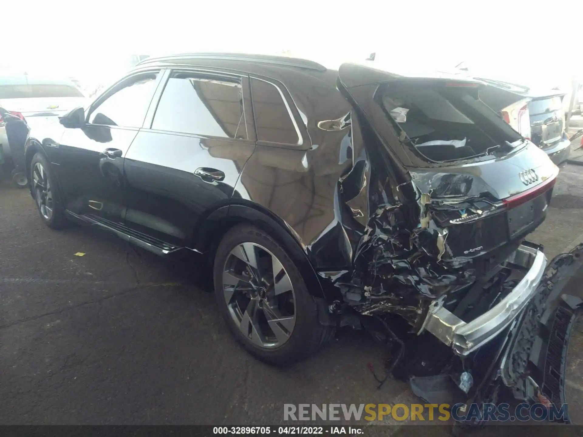 3 Photograph of a damaged car WA1AAAGE6MB021545 AUDI E-TRON 2021