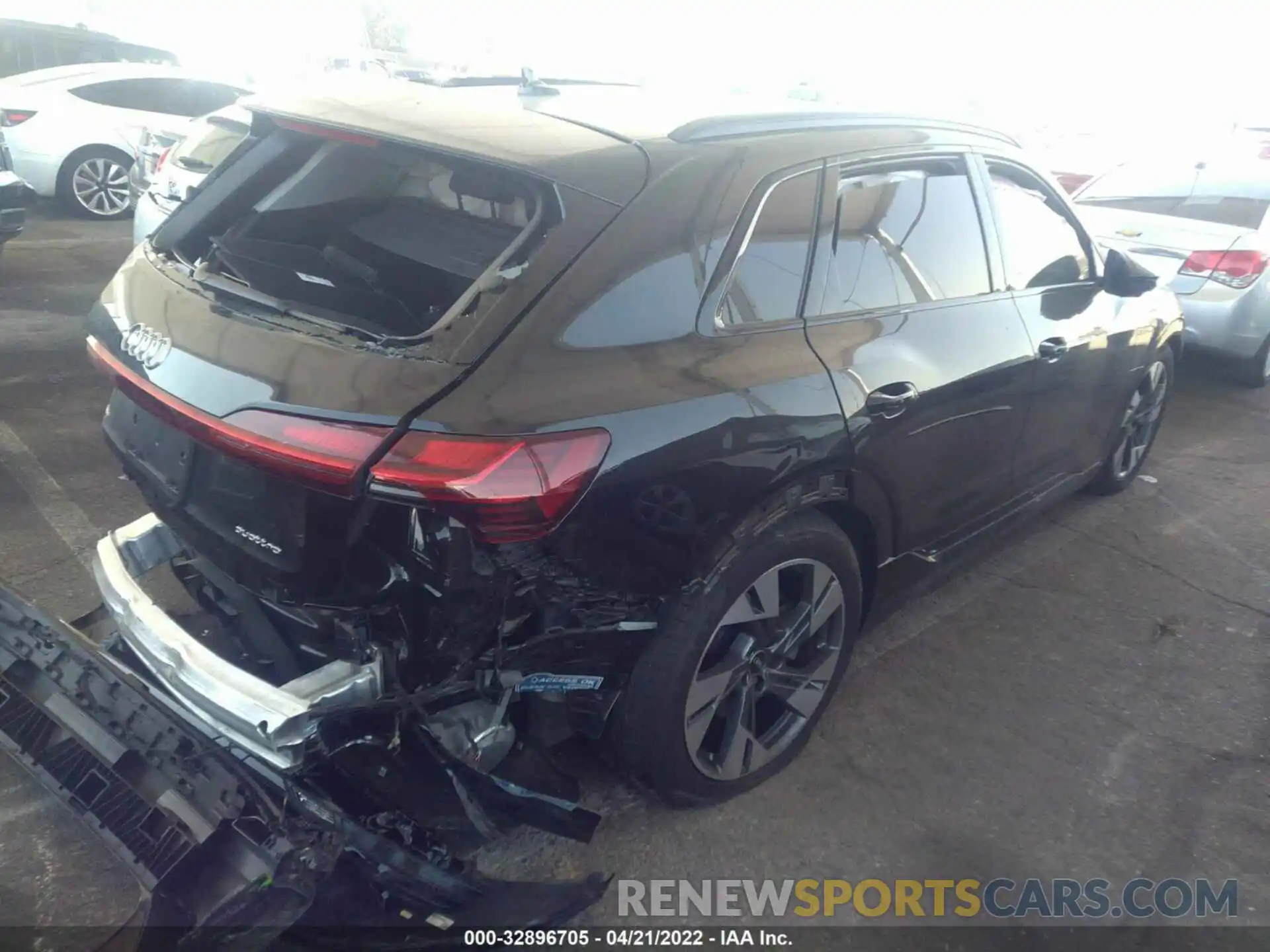 4 Photograph of a damaged car WA1AAAGE6MB021545 AUDI E-TRON 2021