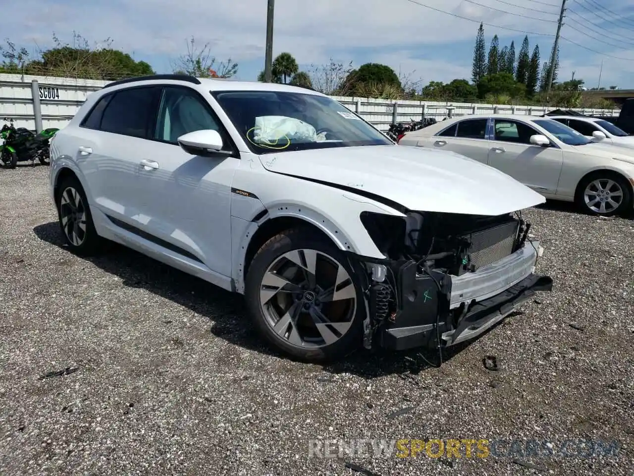 1 Photograph of a damaged car WA1AAAGE6MB031752 AUDI E-TRON 2021