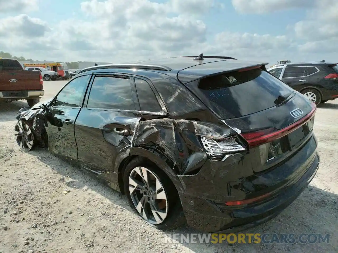 3 Photograph of a damaged car WA1AAAGEXMB024531 AUDI E-TRON 2021