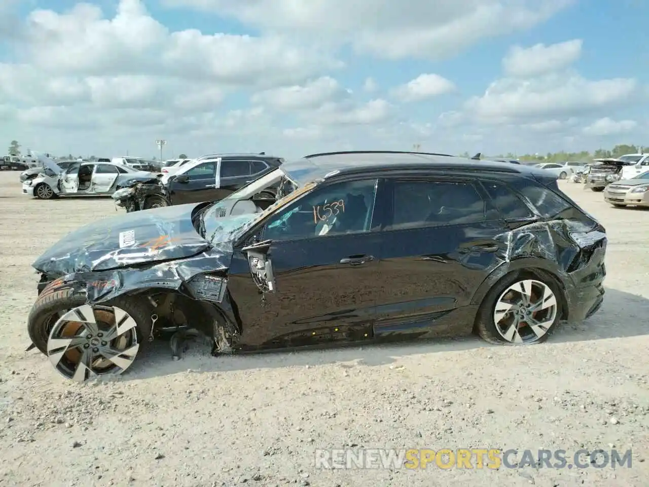 9 Photograph of a damaged car WA1AAAGEXMB024531 AUDI E-TRON 2021