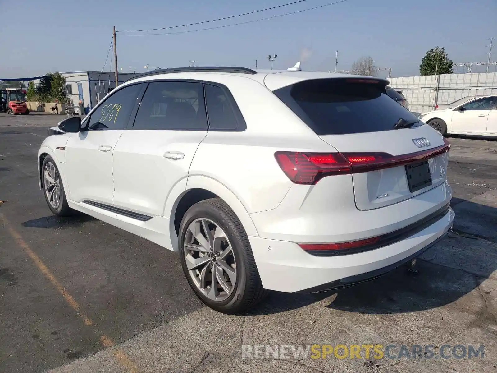 3 Photograph of a damaged car WA1LABGE0MB026464 AUDI E-TRON 2021