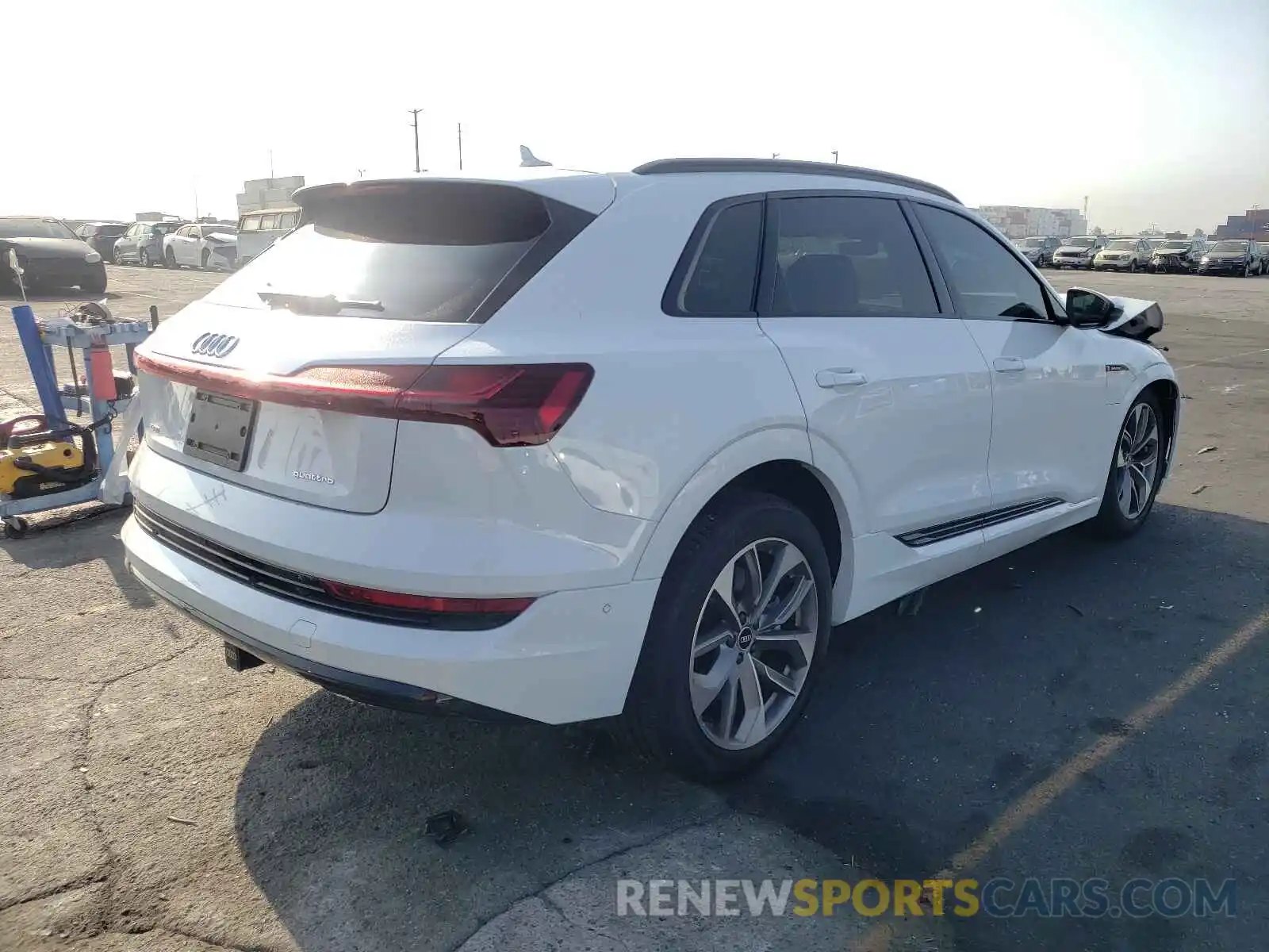 4 Photograph of a damaged car WA1LABGE0MB026464 AUDI E-TRON 2021