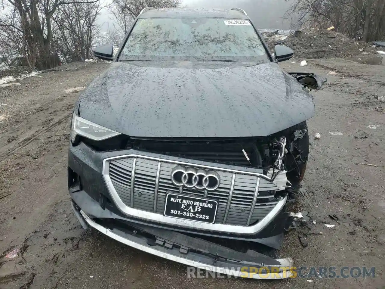 5 Photograph of a damaged car WA1VAAGE8MB004876 AUDI E-TRON 2021