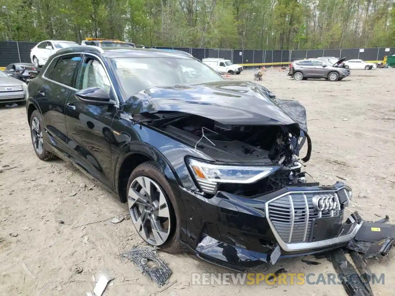 1 Photograph of a damaged car WA1VAAGEXMB017399 AUDI E-TRON 2021