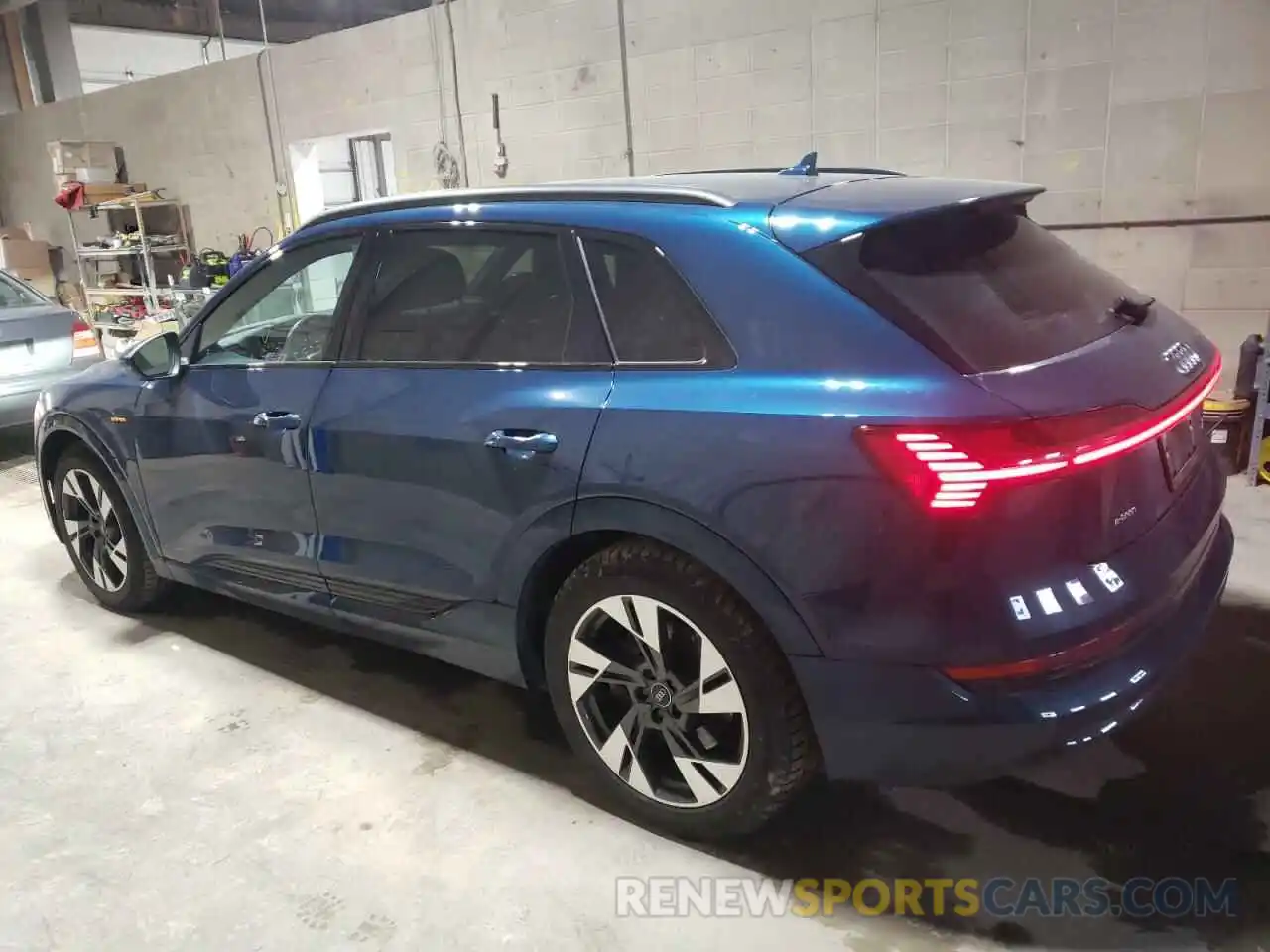 2 Фотография поврежденного автомобиля WA1AAAGE0NB011398 AUDI E-TRON 2022