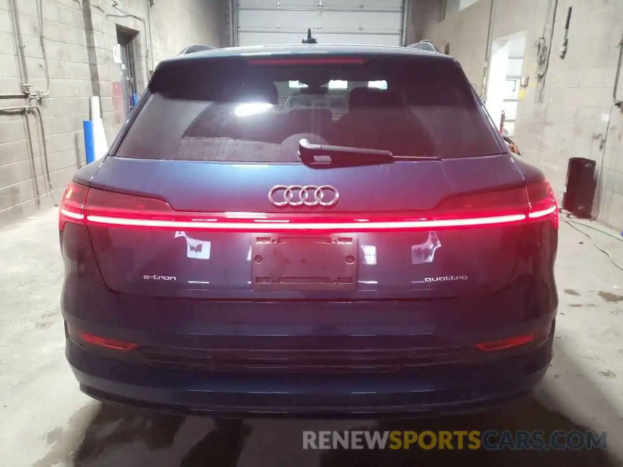 6 Фотография поврежденного автомобиля WA1AAAGE0NB011398 AUDI E-TRON 2022