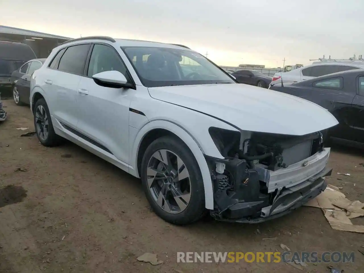 4 Photograph of a damaged car WA1AAAGE3NB043293 AUDI E-TRON 2022