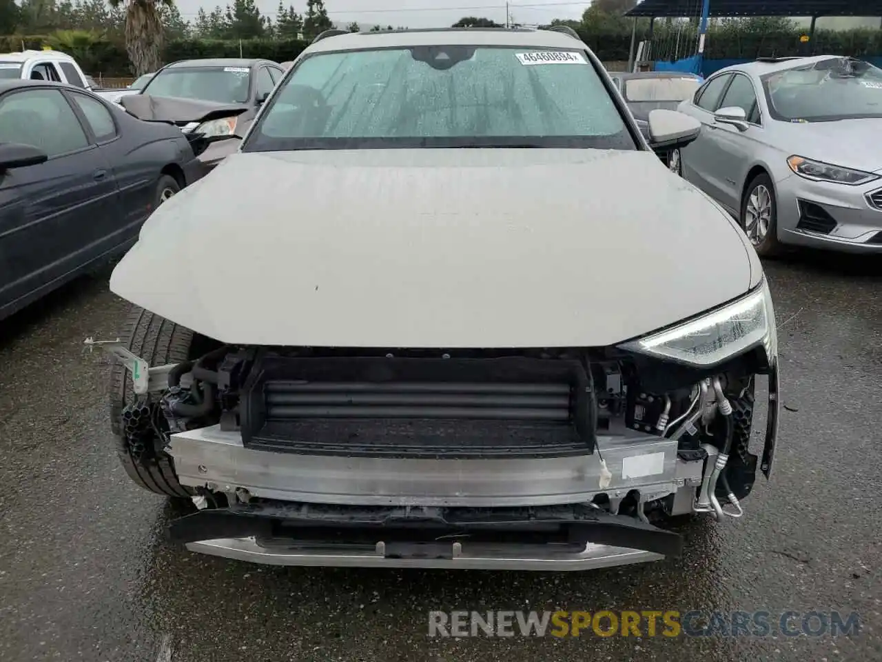 5 Photograph of a damaged car WA1LAAGE0NB008302 AUDI E-TRON 2022