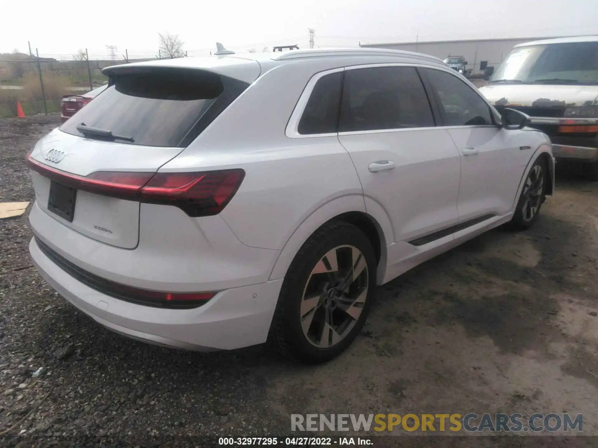 4 Photograph of a damaged car WA1LABGE1NB007875 AUDI E-TRON 2022