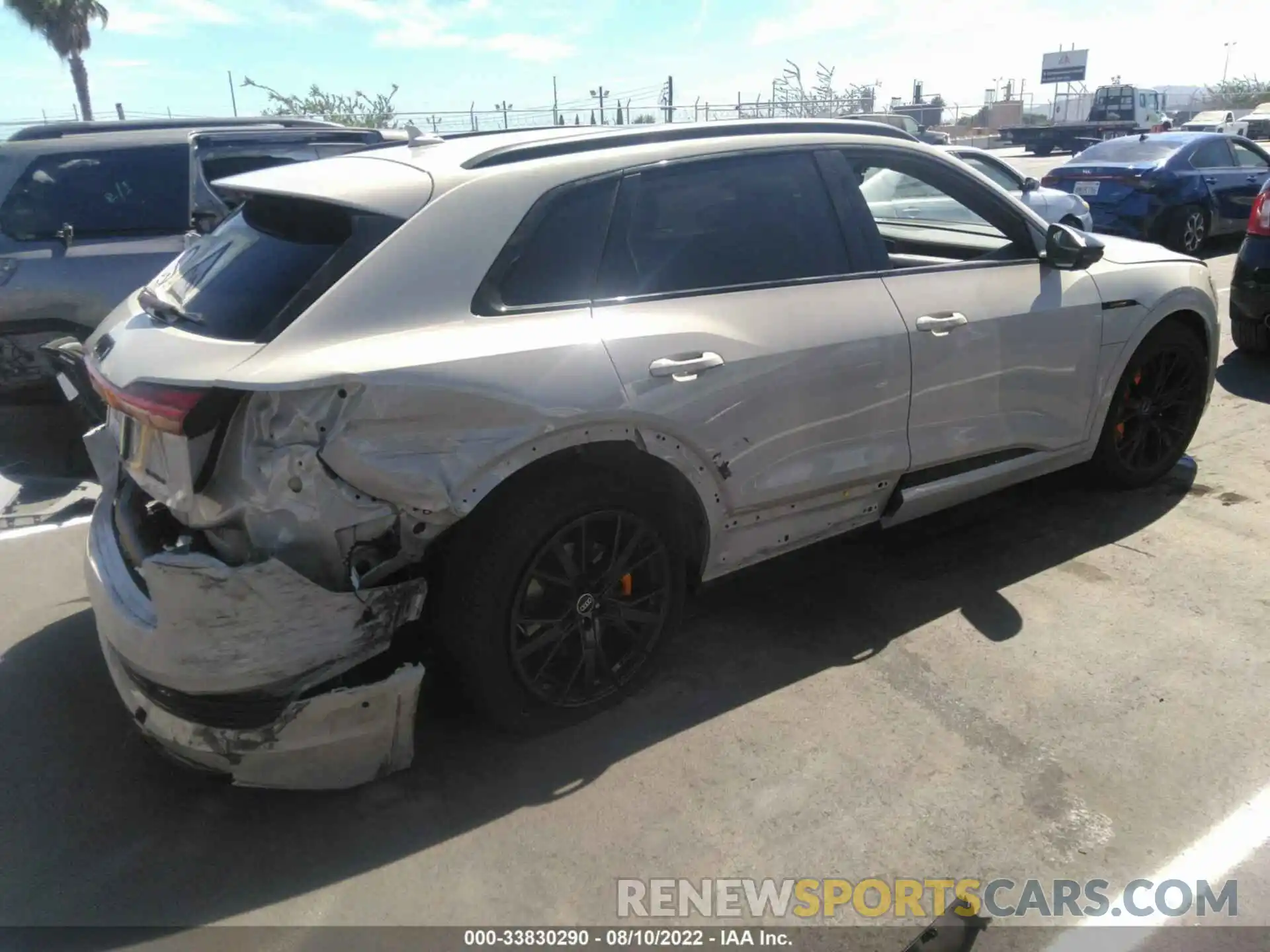 4 Photograph of a damaged car WA1VABGE9NB022830 AUDI E-TRON 2022