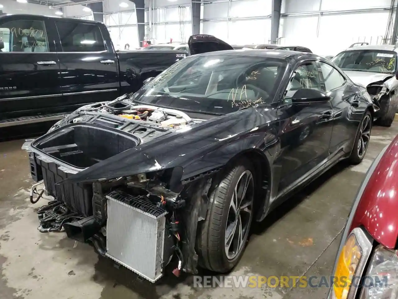 2 Photograph of a damaged car WAUCJBFW4N7001357 AUDI E-TRON GT 2022